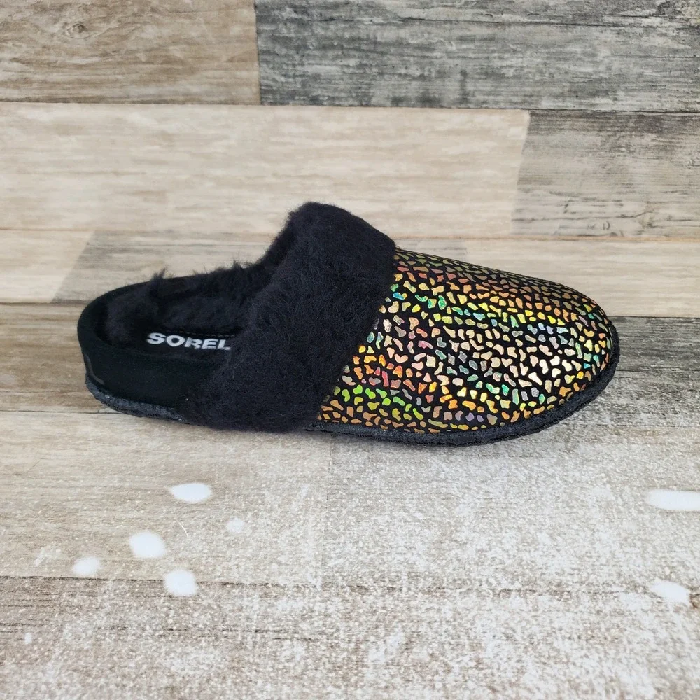 Sorel Nakiska Slide II Kids Shoes Sz 3 Black Sea Salt Faux Fur Lined Slippers
